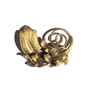 Vintage Tortolani‎ Gold Tone Leaf Brooch Signed